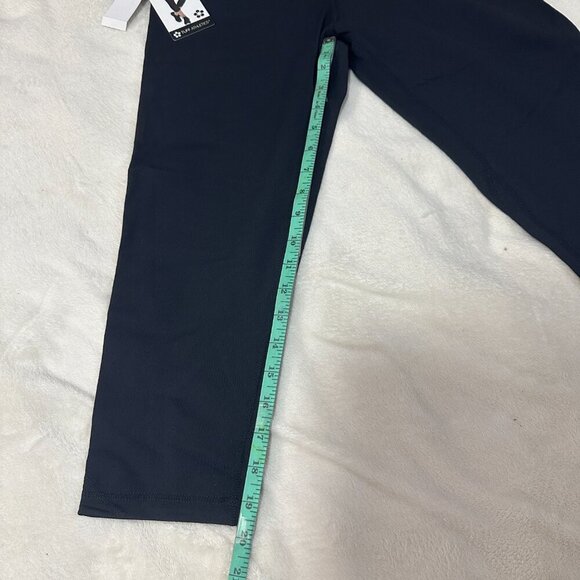 Tuff Athletics Women’s Yoga Crop Tight (M) Supper Confortable - Picture 6 of 7